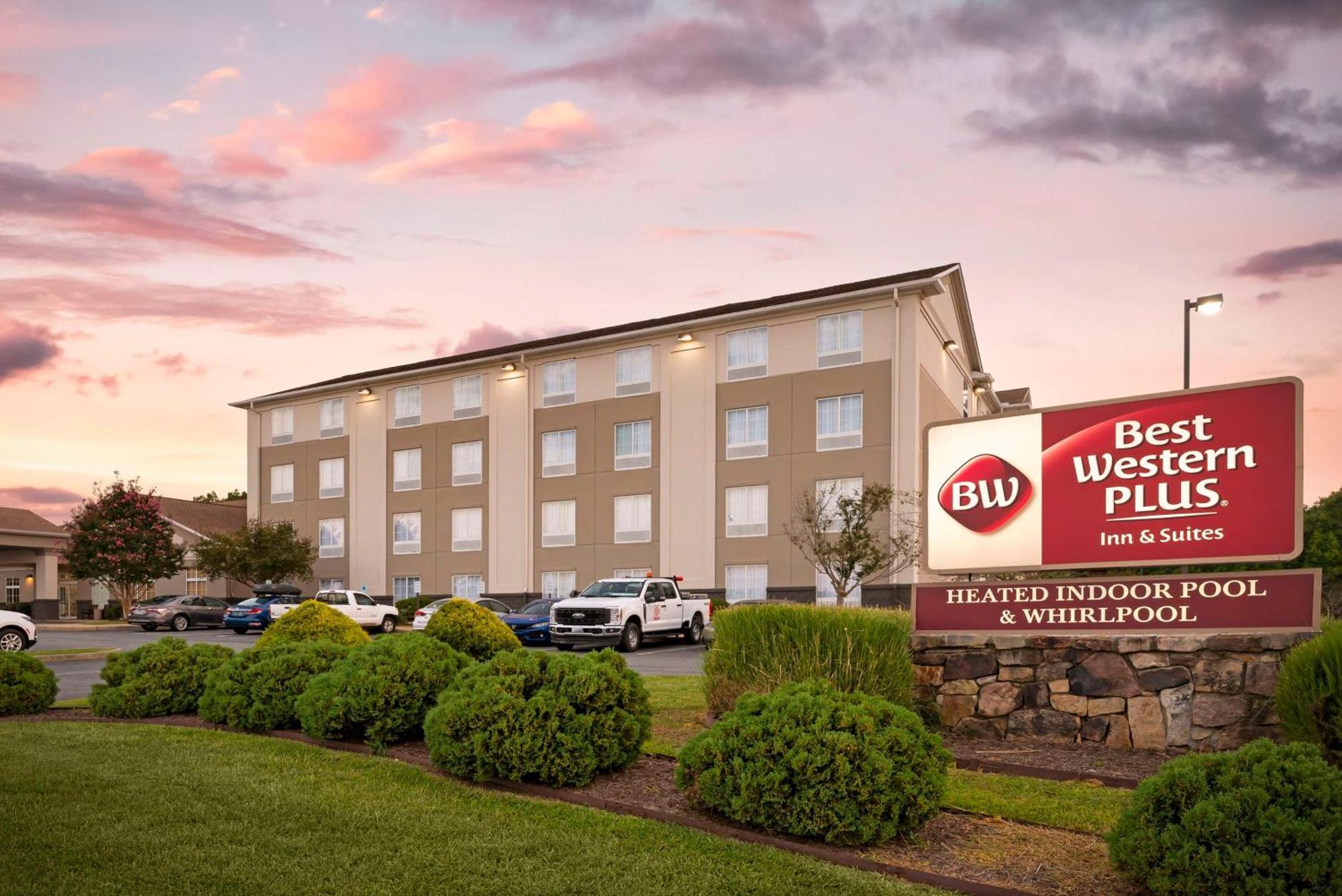Best Western Plus Crossroads Inn&Suites Zion Crossroads Exterior foto
